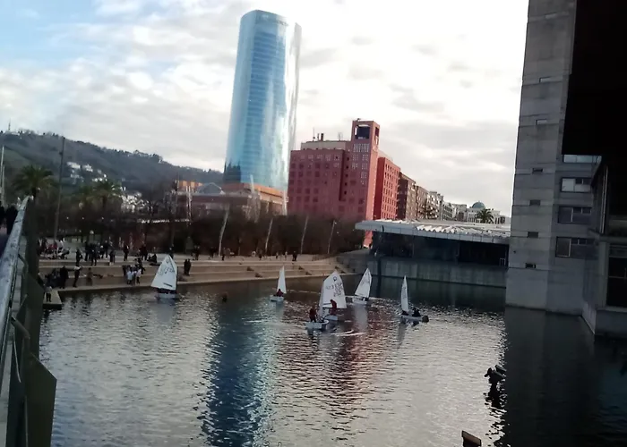 Coqueto Frente Al Guggenheim 아파트